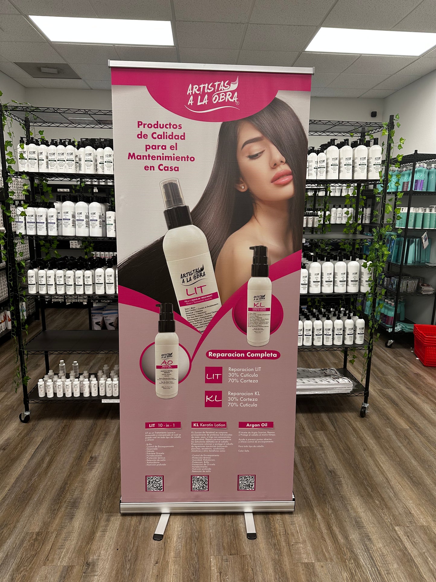 Vinyl Retractable Banners 33.5 x 78.75